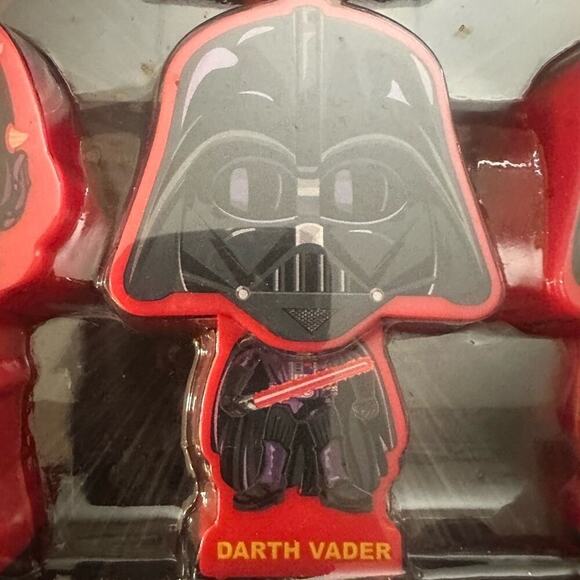 Star Wars Dark Side Saga - Picture 3 of 4